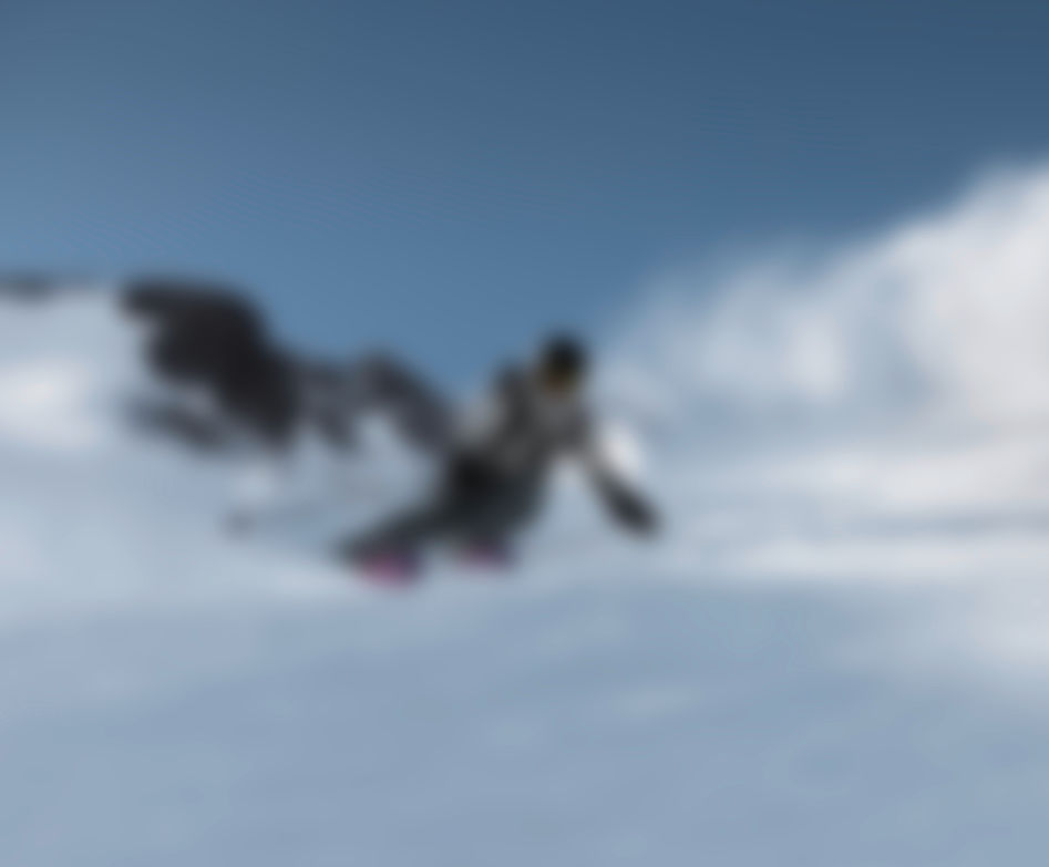 ochsner-sport_Top-Price7_Snow_September_2026_campaign-Teaser-Big-Desktop_Blurry_947x783_DFI