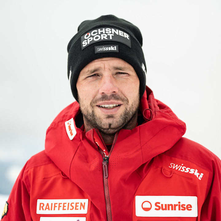 ochsner-sport_athleten_beat-feuz_2023_1200x1200