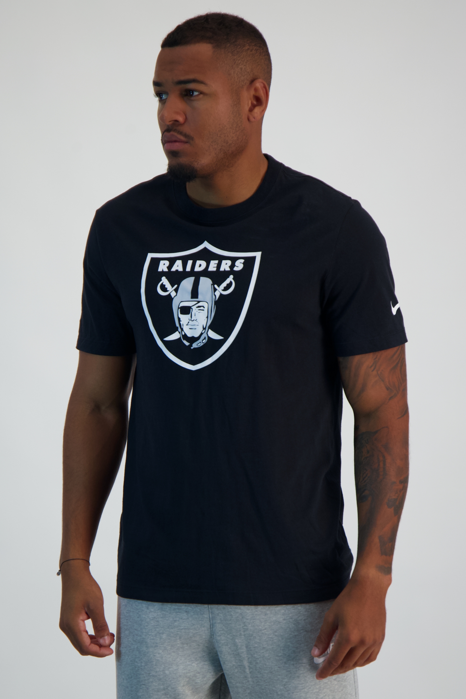 Image of Nike Las Vegas Raiders Logo Essential Herren T-Shirt Schwarz, Herren, Größe: L