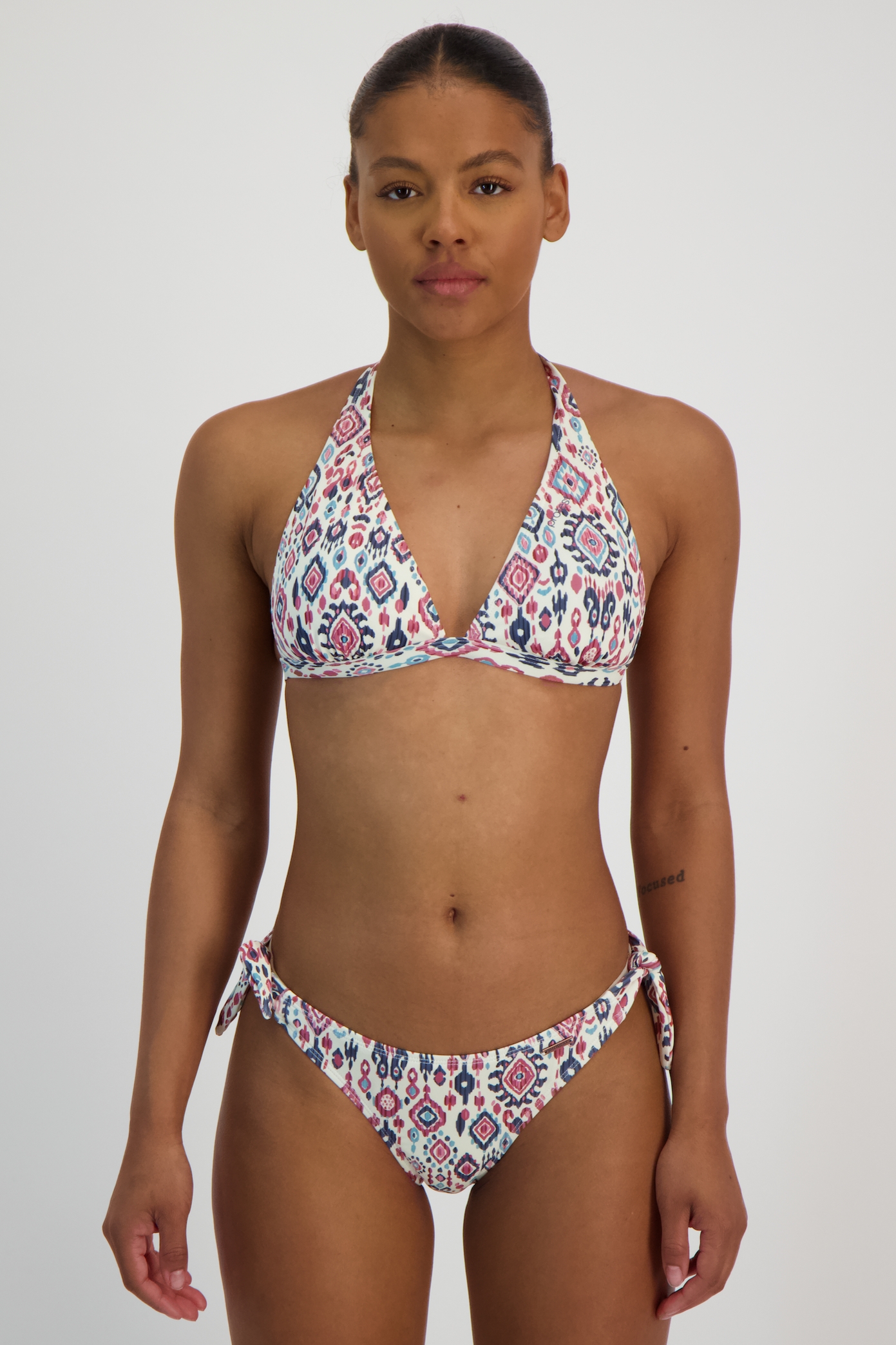 PROTEST MIXALYSA 24 C-Cup Neckholder Damen Bikini Top Weiss, Damen, Größe: 44