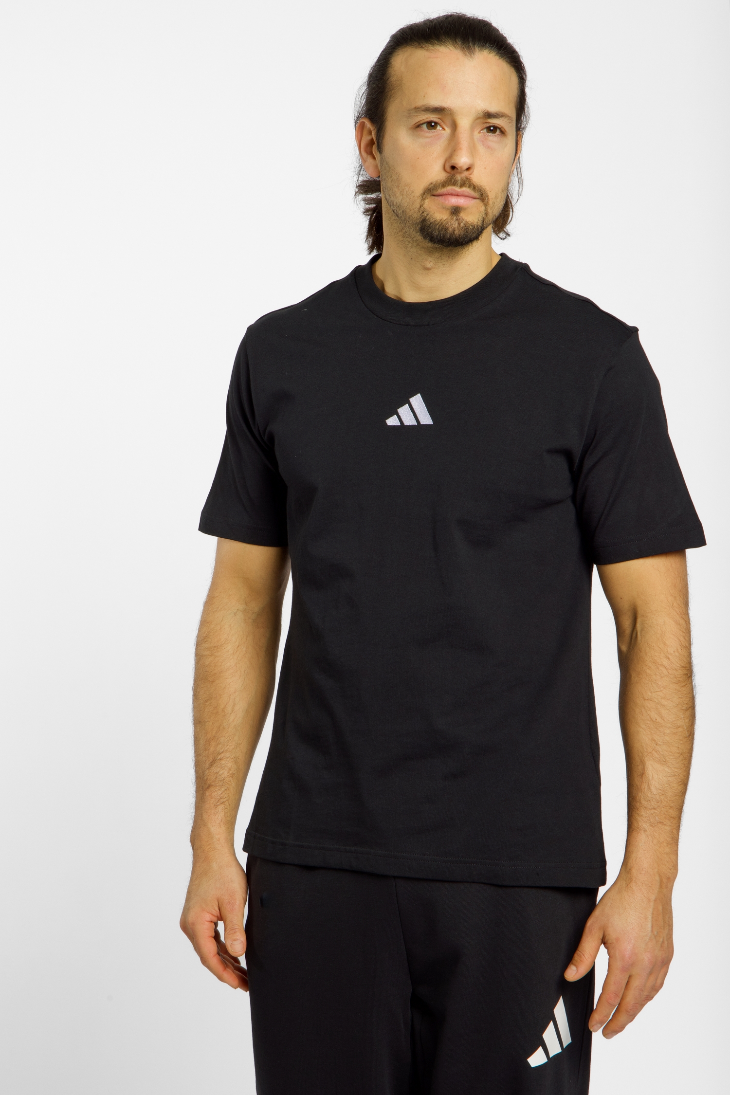 Image of adidas Essentials Small Logo Single Jersey Herren T-Shirt Schwarz, Herren, Größe: L