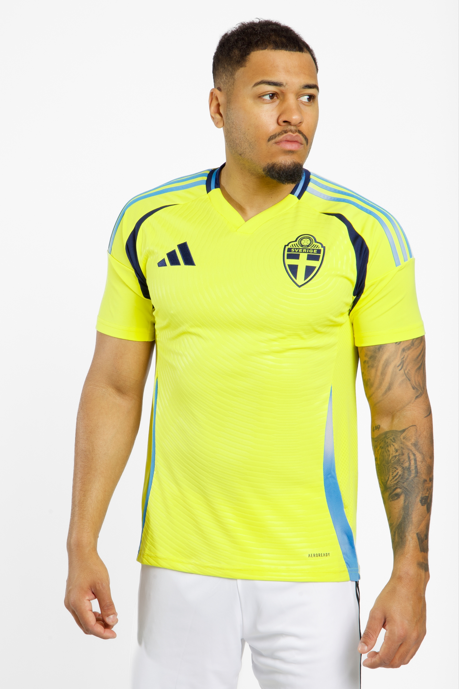 Image of adidas Schweden Home Replica Herren Fussballtrikot 2024 Gelb, Herren, Größe: M