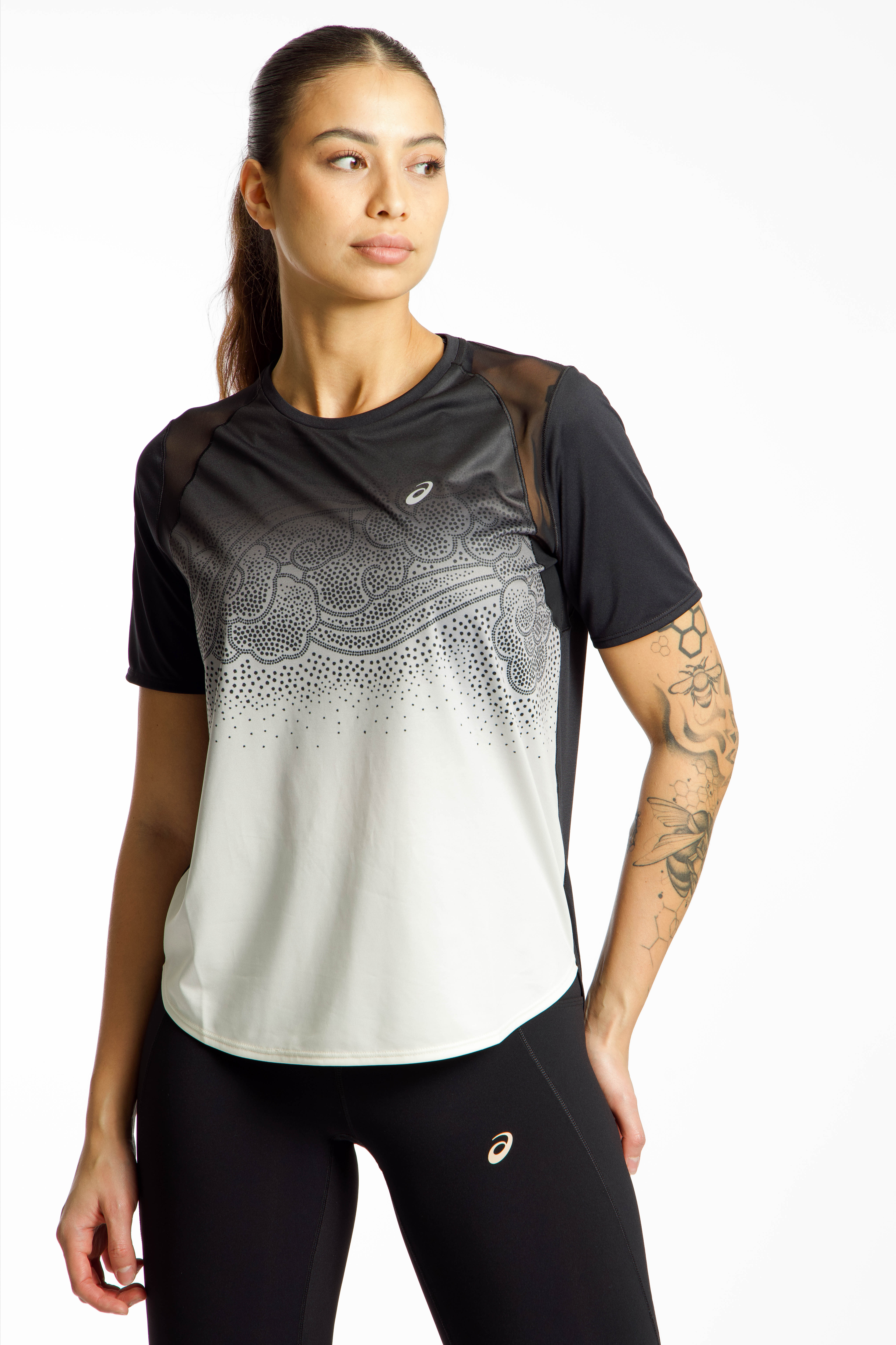 Image of ASICS Road Fade Damen T-Shirt Schwarz, Damen, Größe: M