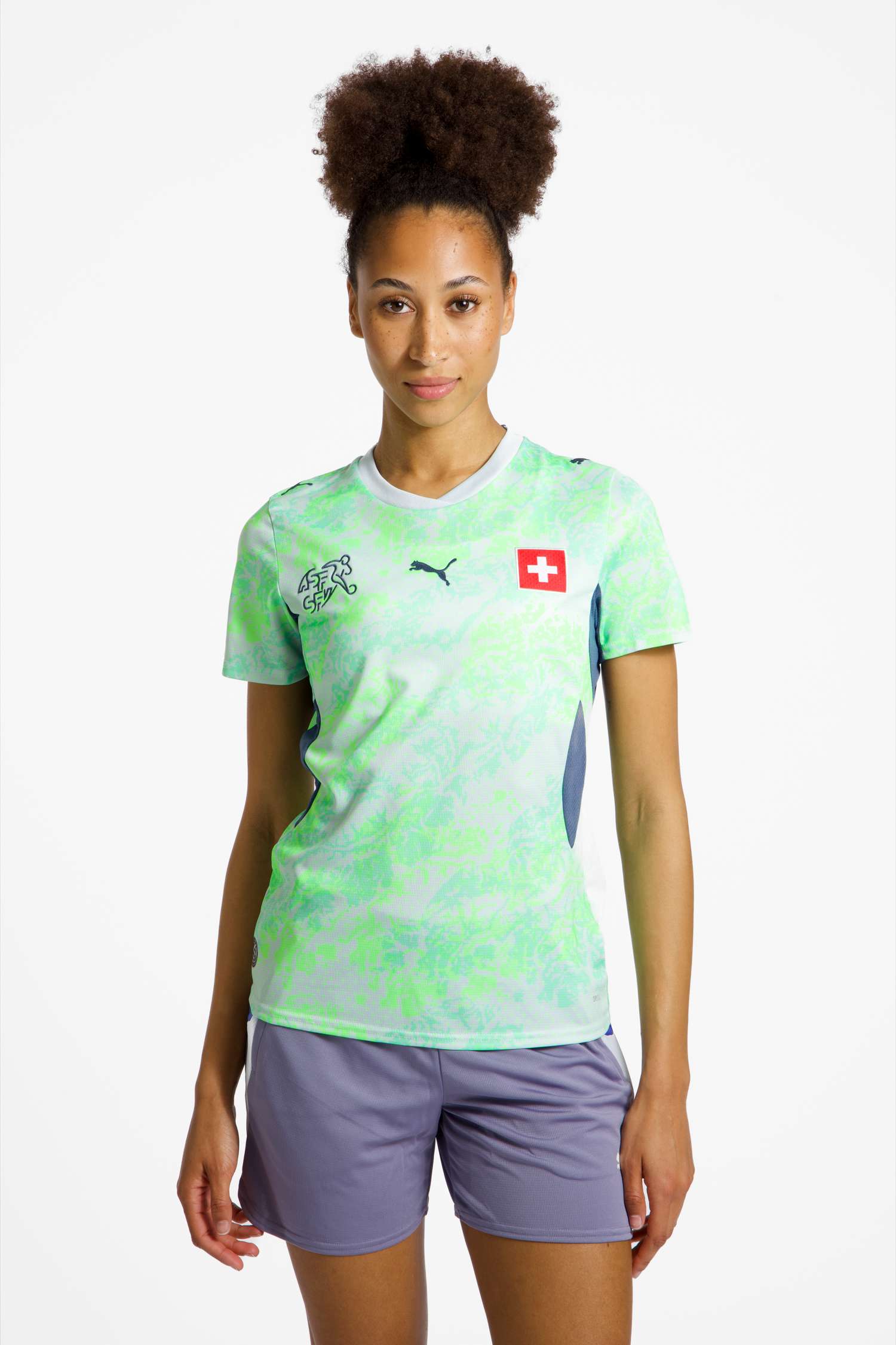 Image of PUMA Schweiz Away Replica Damen Fussballtrikot WM 2026 Grün, Damen, Größe: L