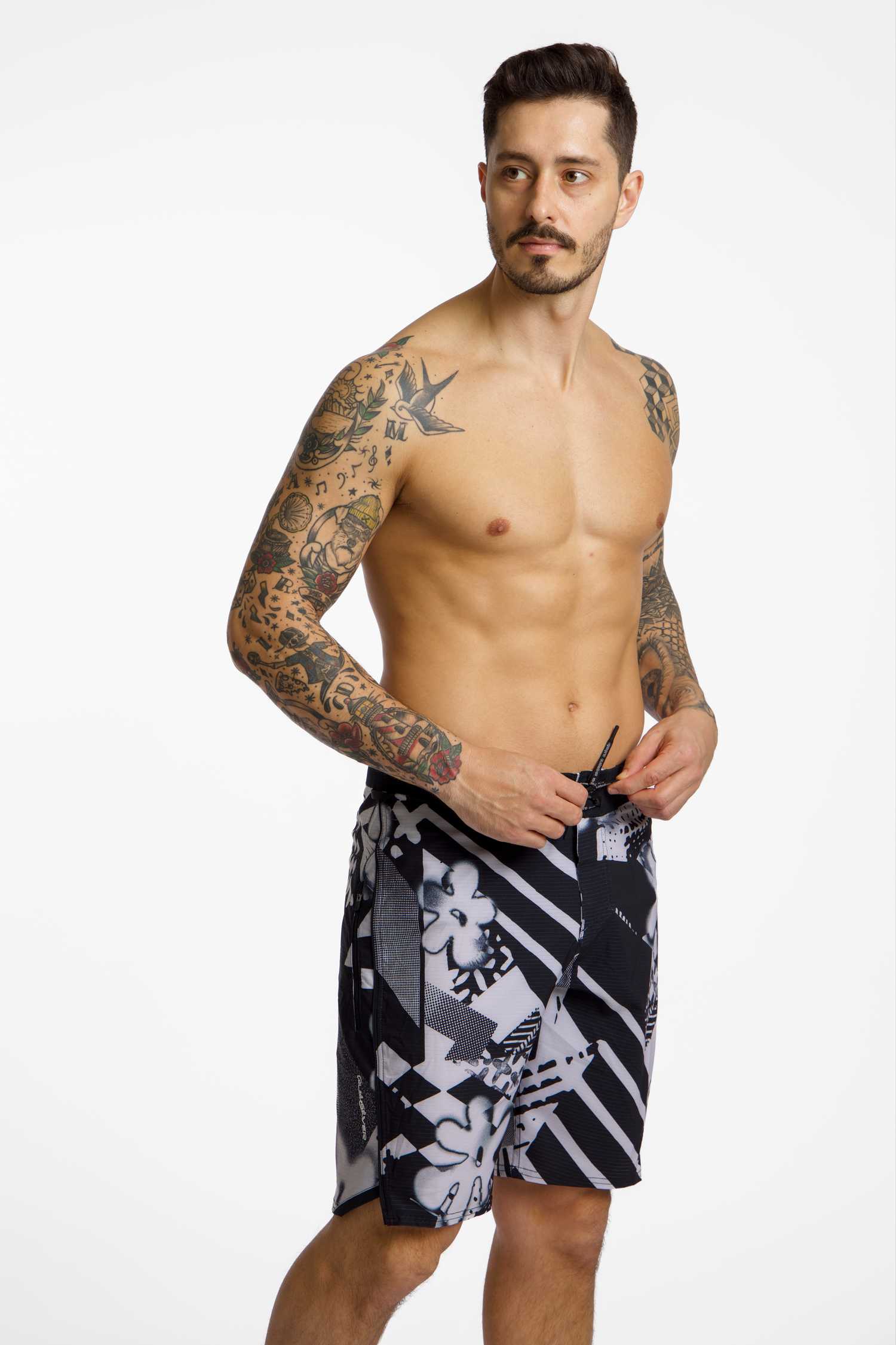 Image of Quiksilver Highline Printed 20" Herren Badeshort Schwarz, Herren, Größe: 30