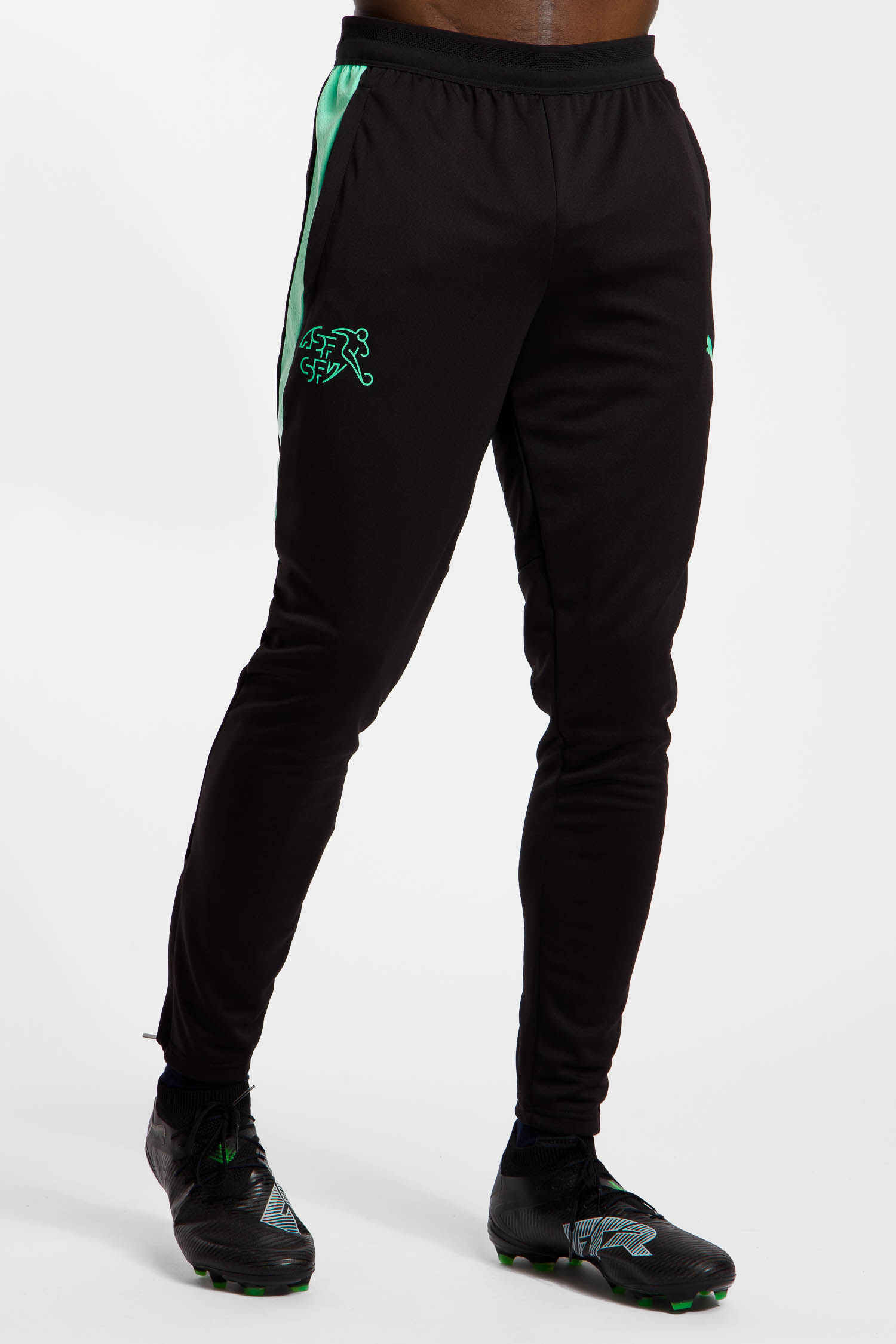 PUMA Schweiz Training Herren Trainerhose WM 2026 Schwarz, Herren, Größe: L