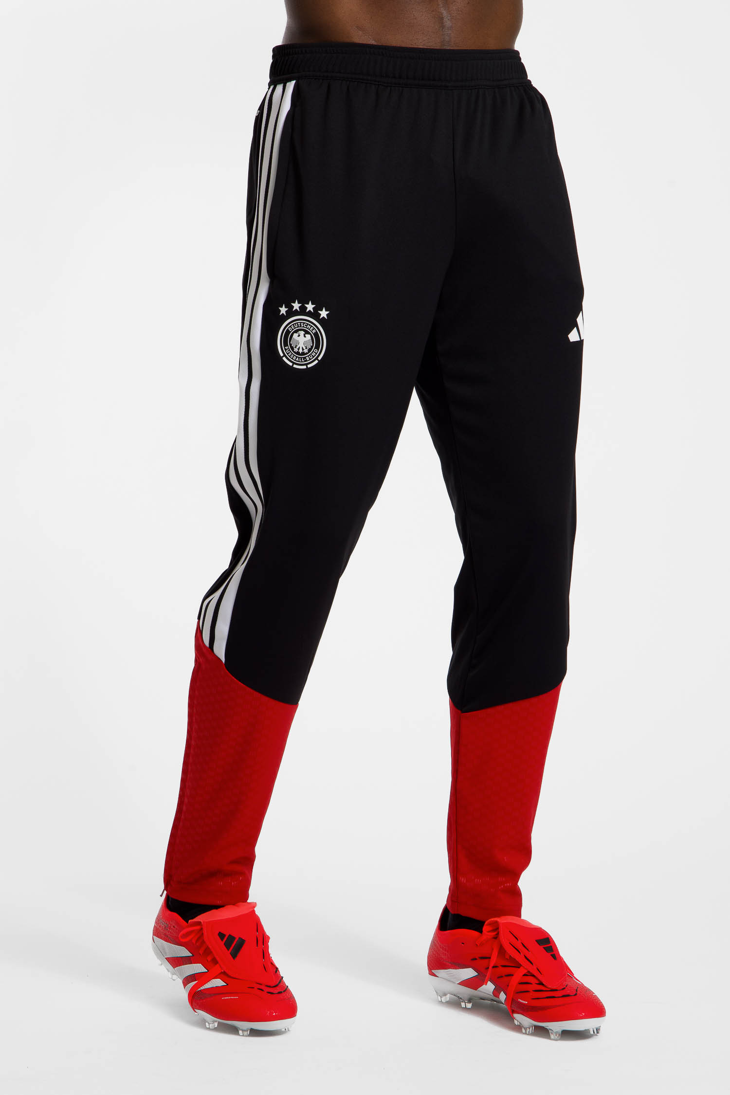 adidas Deutschland Tiro 26 Herren Trainerhose Schwarz, Herren, Größe: S