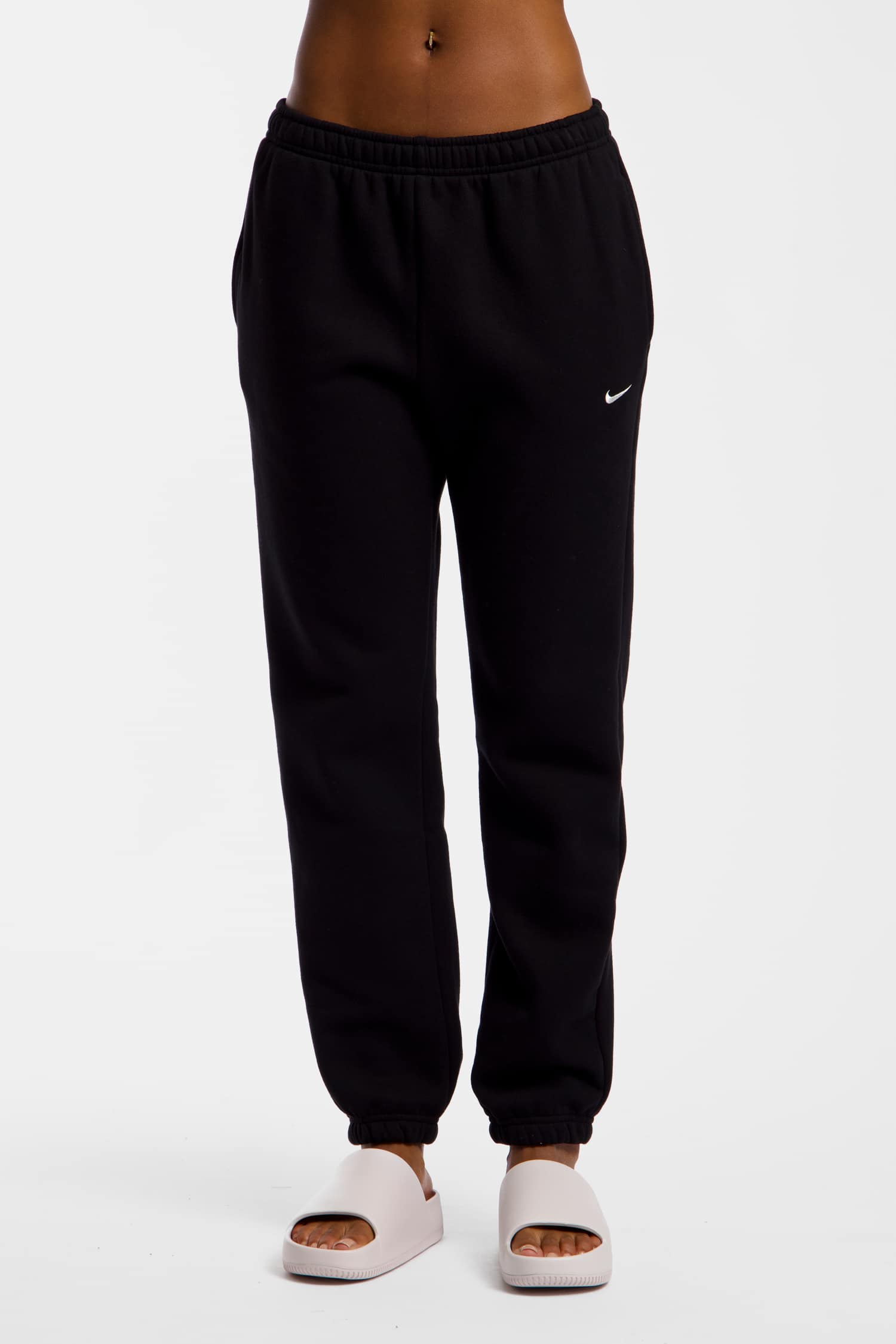 Image of Nike Studio Fleece Damen Trainerhose Schwarz, Damen, Größe: L