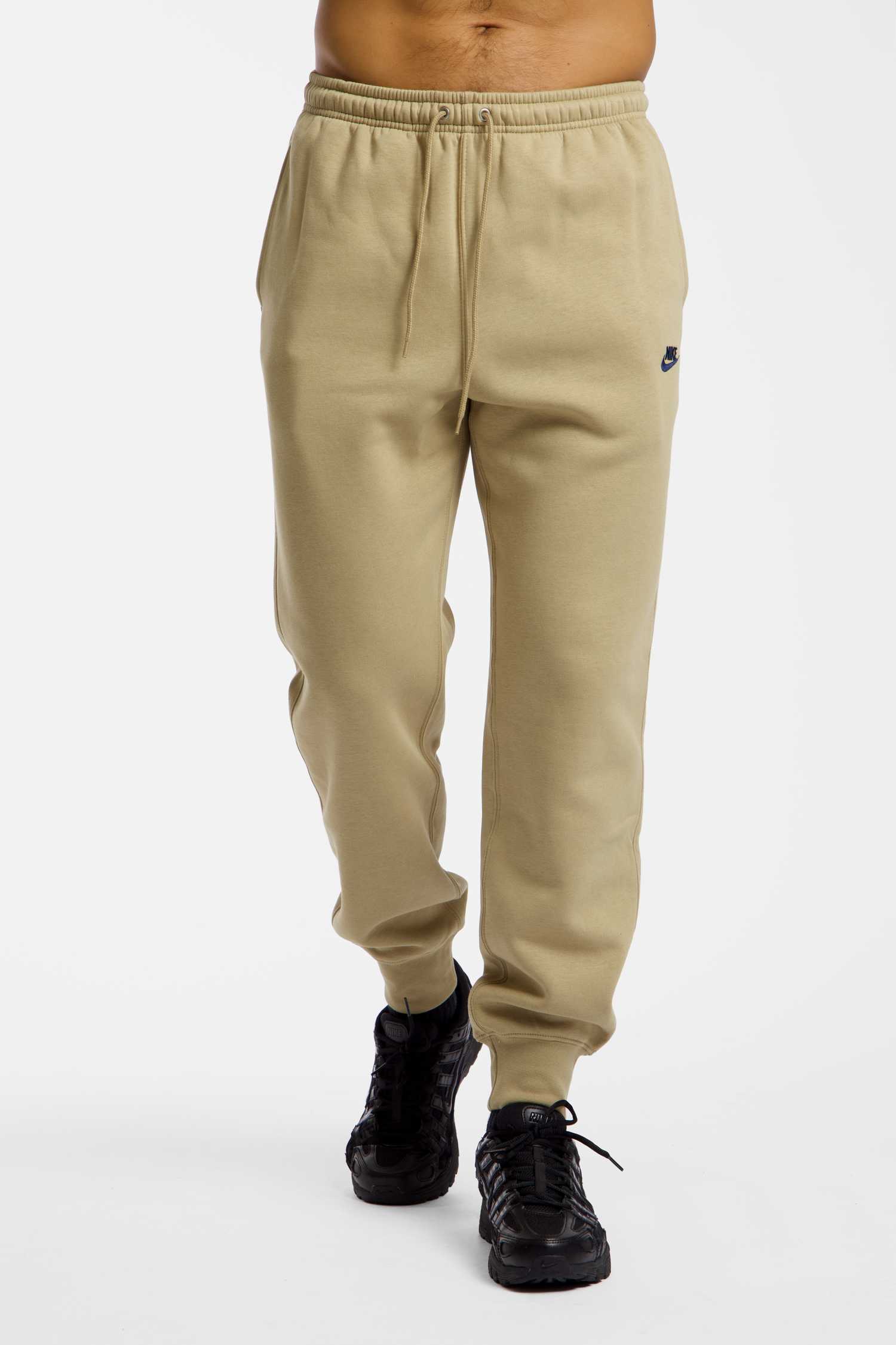Image of Nike Club Herren Trainerhose Beige, Herren, Größe: S