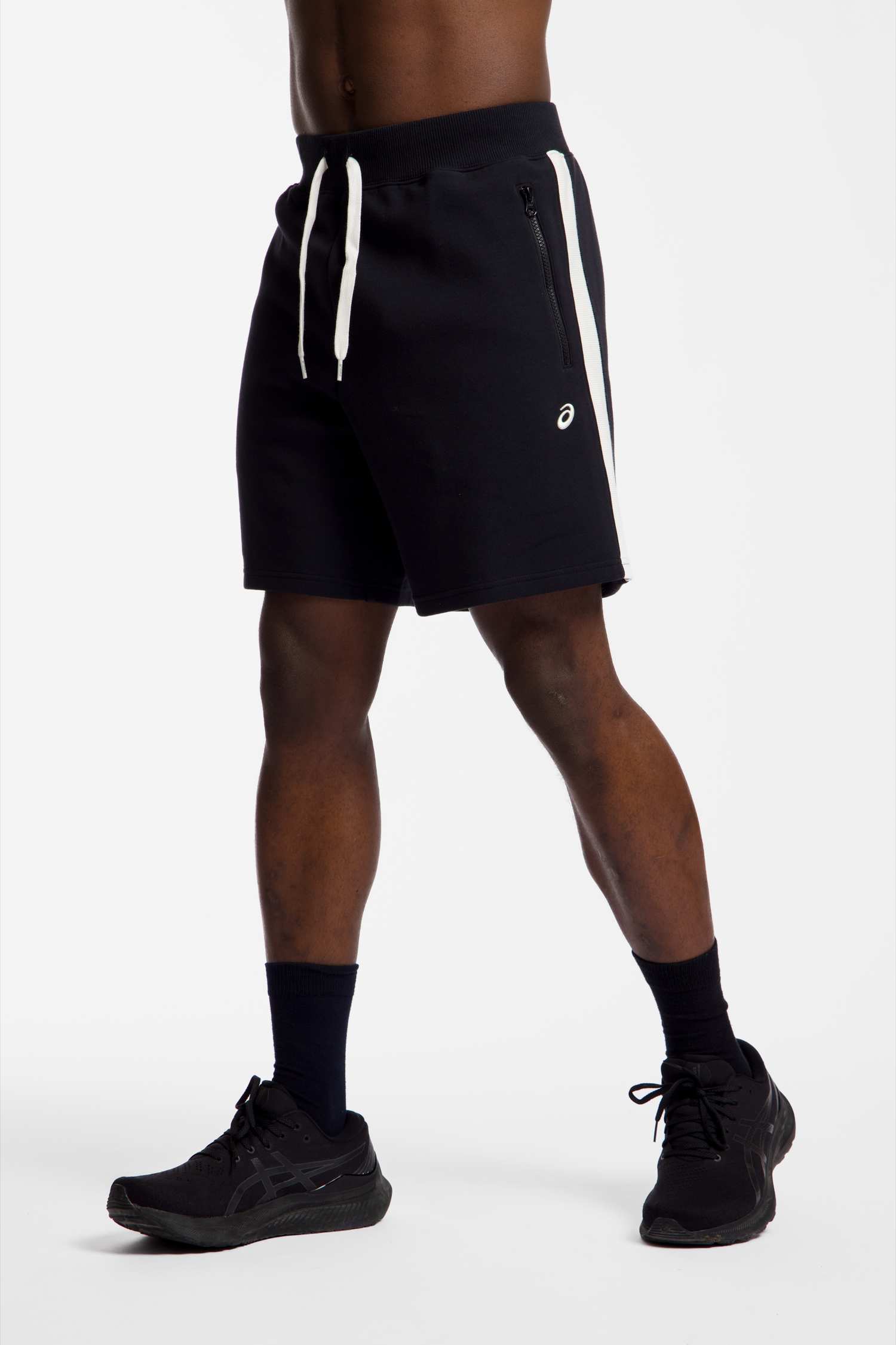 Image of ASICS Heritage 7" Herren Short Schwarz, Herren, Größe: L