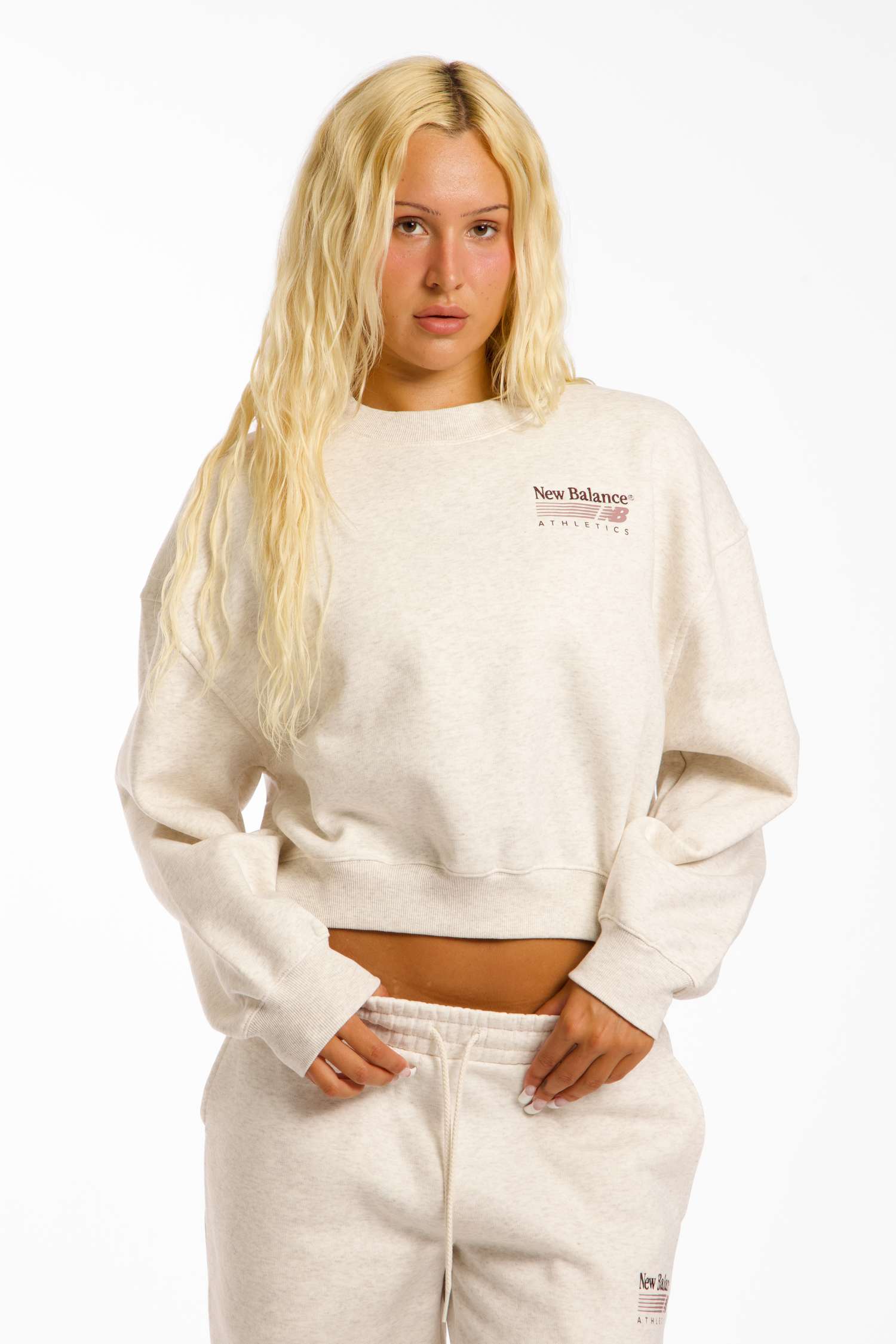 New Balance Trackside Fleece Damen Pullover Offwhite, Damen, Größe: M