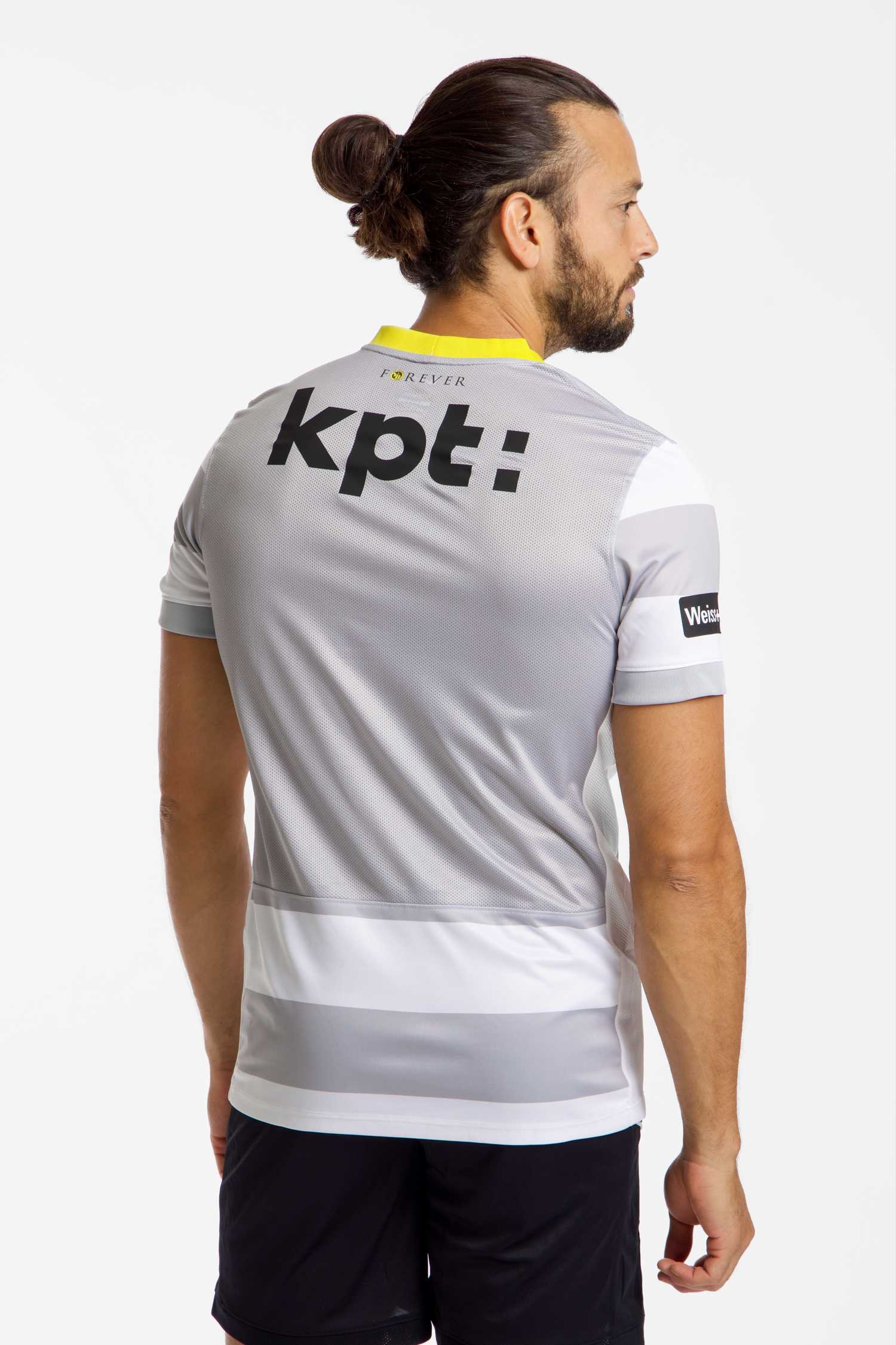 Image of Nike Young Boys Bern Home Replica Herren Fussballtrikot 26/27 Gelb, Herren, Größe: L