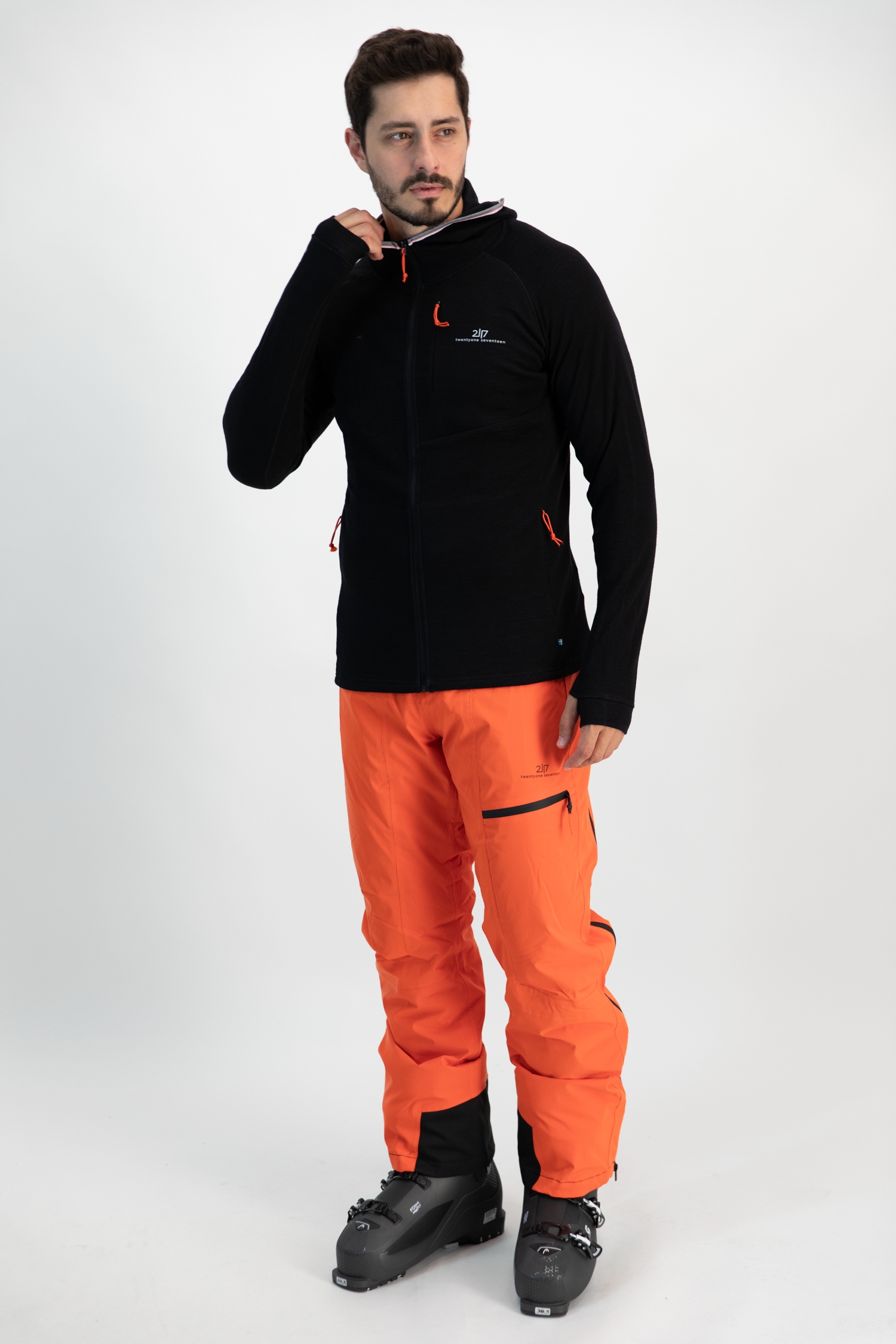 2117 OF SWEDEN Gasska Merino Hooded Herren Midlayer in schwarz