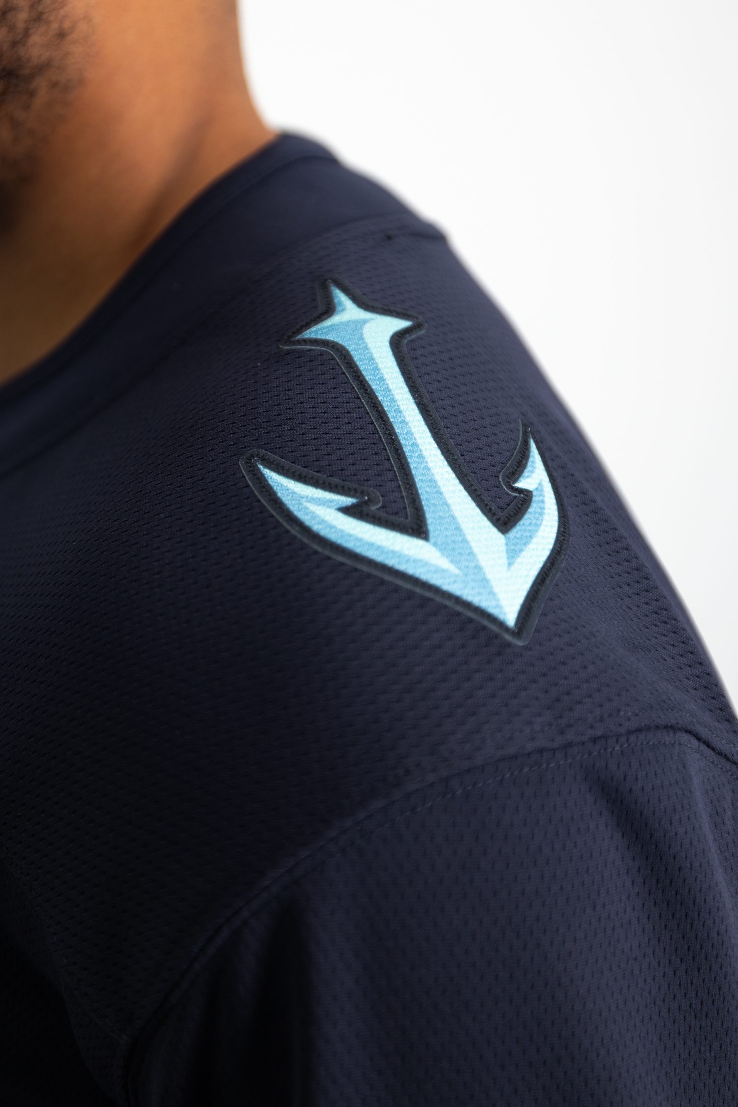 Maillot Officiel Seattle Kraken LNH - Bleu Foncé - Taille S/M Jeunes - Neuf - Hockey NHL