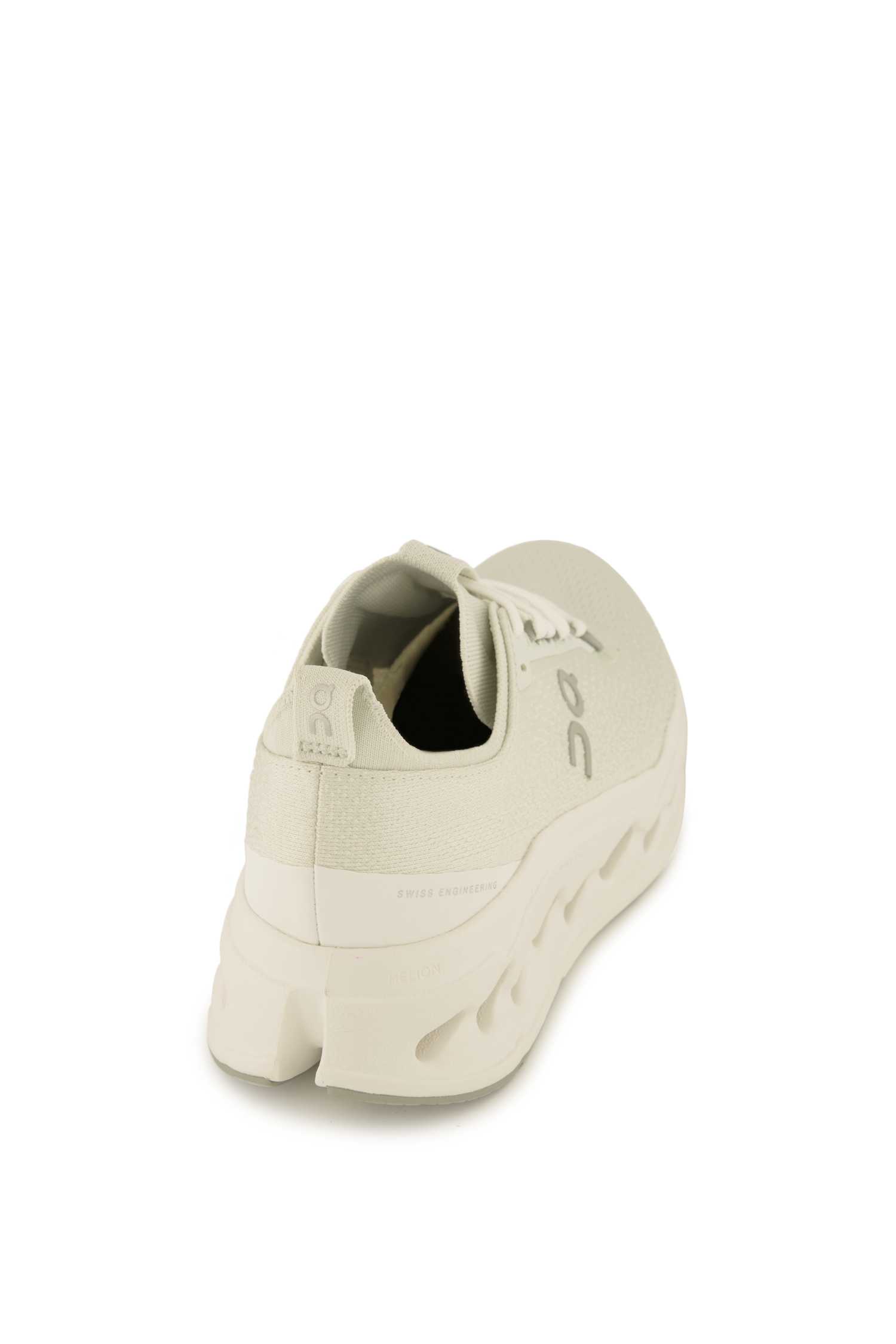 ON Cloudsurfer Max Damen Laufschuh in grau kaufen | ochsnersport.ch