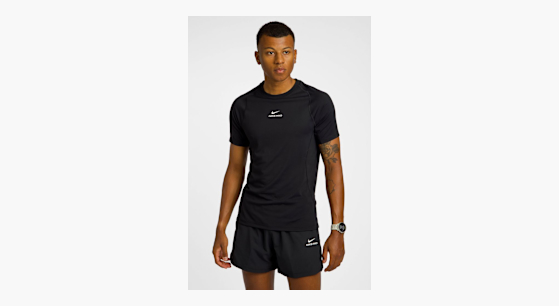 Nike Pro Training Dri-FIT Herren T-Shirt Schwarz | ochsnersport.ch