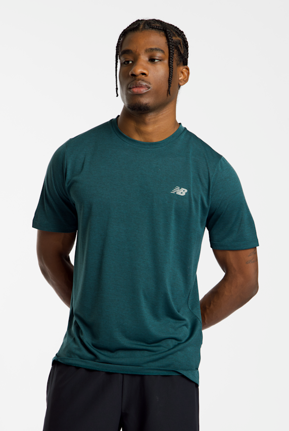 New Balance Athletics Run t-shirt hommes Vert 46705 1