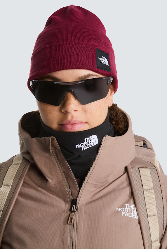 The North Face Dock Worker bonnet Bordeaux 65119 1