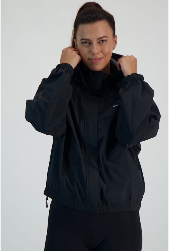 Nike Swift Storm-FIT giacca da corsa donna Nero 23189 1