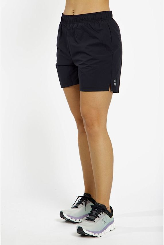 ON Core 5" short donna Nero 36562 1