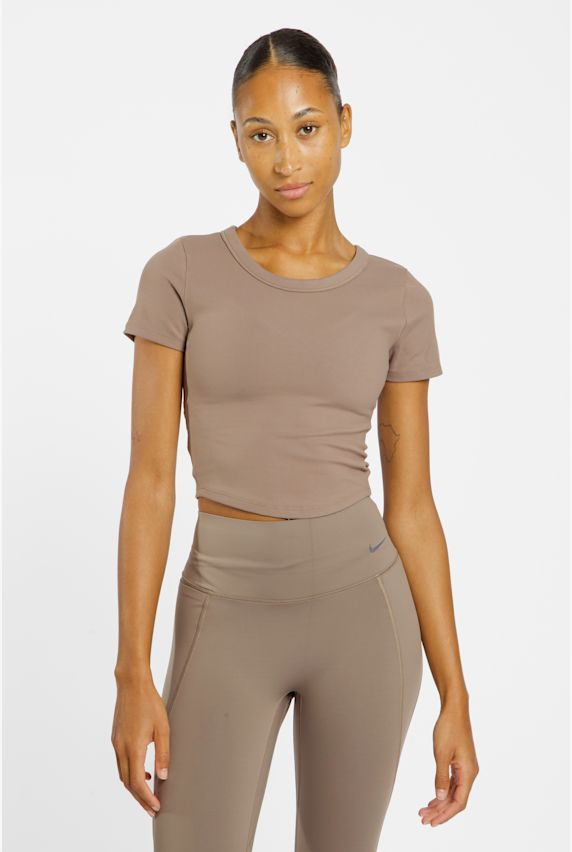 Nike Dri-FIT One Fitted Crop Damen T-Shirt Braun 36684 1