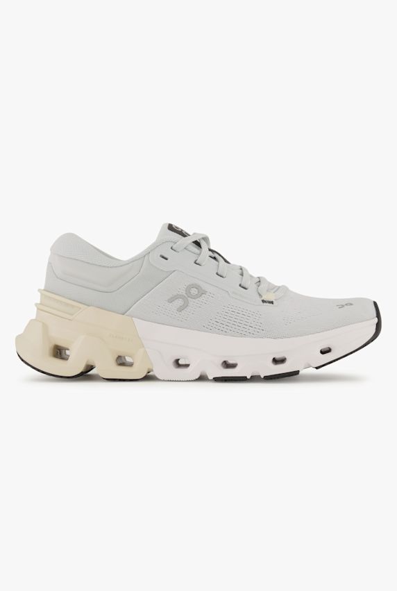 ON Cloudflyer 5 Damen Laufschuh Blau 36795 1