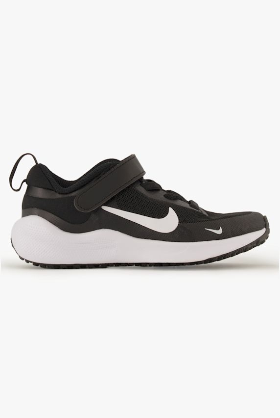 Nike Revolution 7 Kinder Laufschuh Schwarz 37098 1
