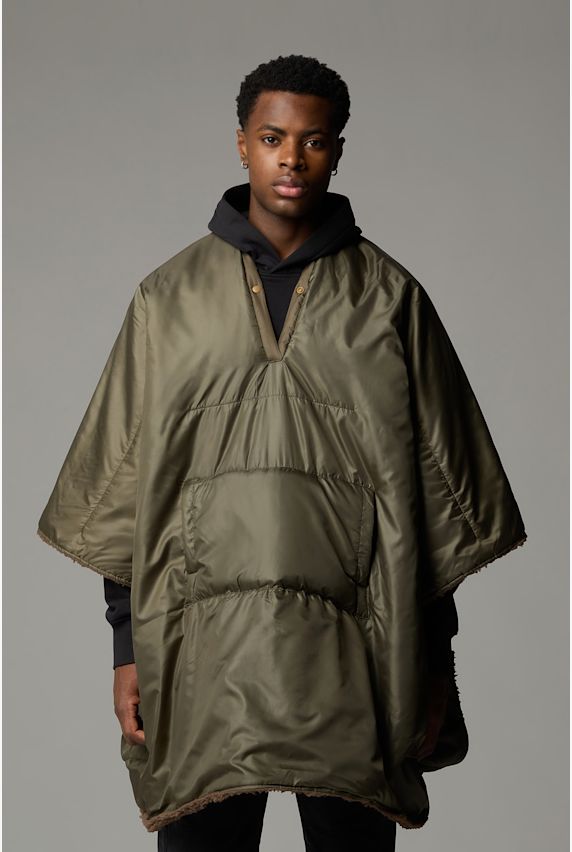 The North Face Wawona Fuzzy Poncho-Decke Grün 38828 1