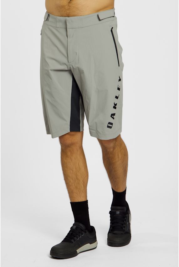 Oakley Free Ride Lined Herren Bikeshort Grau 39484 1