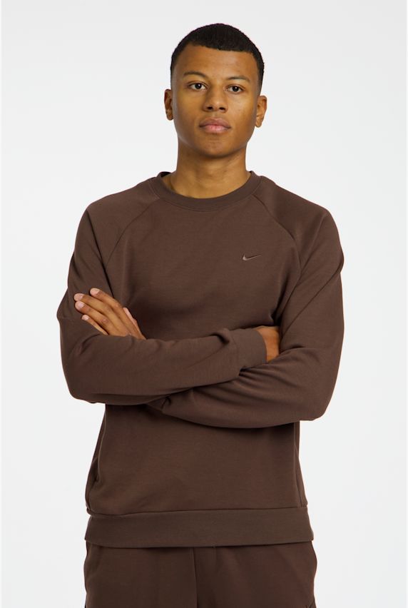 Nike Primary Fleece Dri-FIT Herren Longsleeve Braun 42098 1