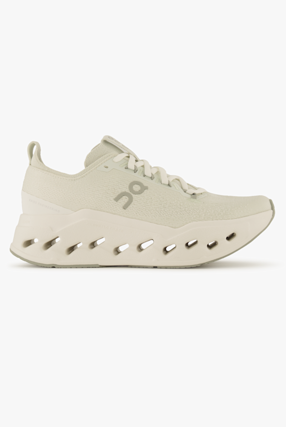 ON Cloudsurfer Max Damen Laufschuh Grau 46384 1