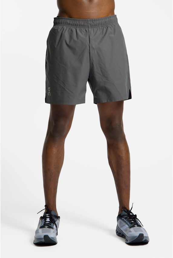 ON Core 5" Herren Short Grau 46496 1