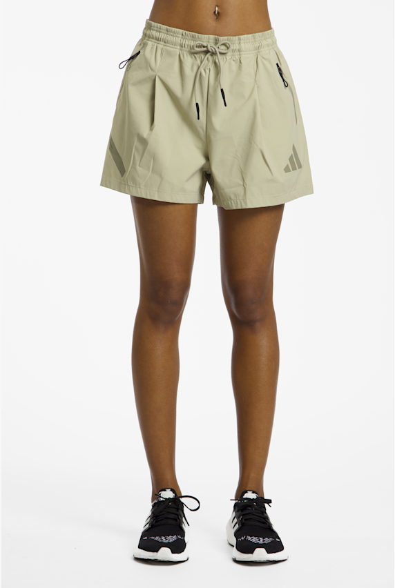 adidas Z.N.E. Woven Damen Short Beige 46881 1