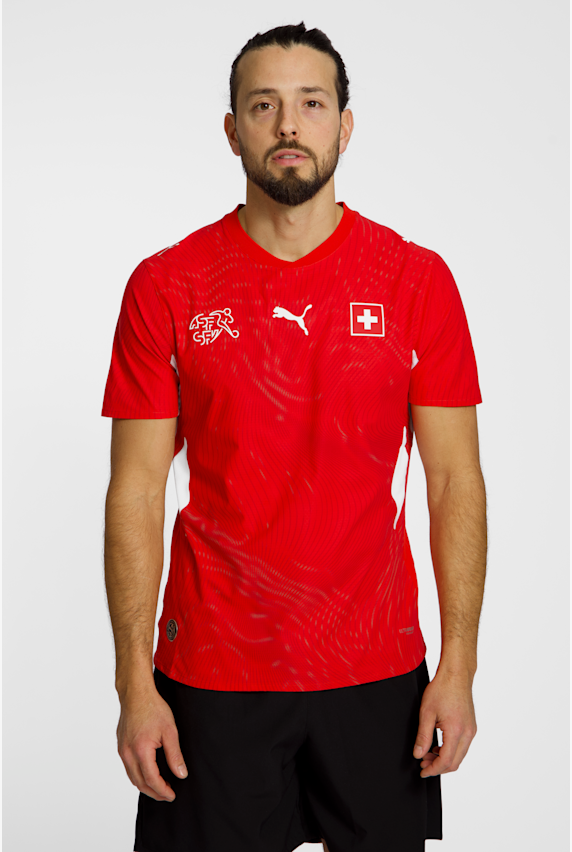 PUMA Schweiz Home Authentic Herren Fussballtrikot WM 2026 Rot 46964 1