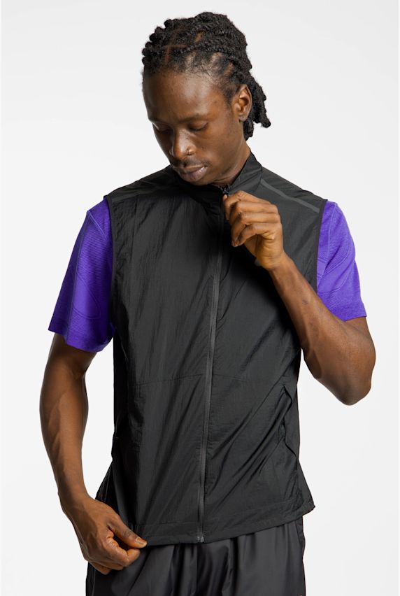 ASICS Metarun Packable Herren Gilet Schwarz 55163 1