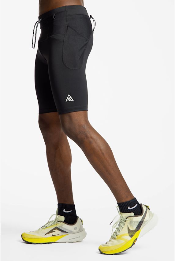 Nike ACG Lava Loops short uomo Nero 47283 1