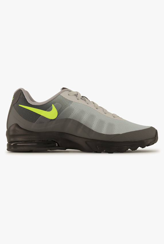 Nike Air Max Invigor Herren Sneaker Grau 47740 1