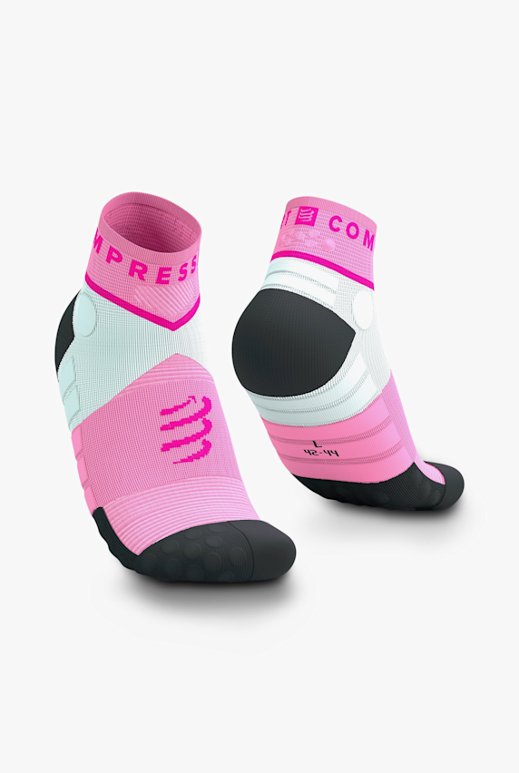Compressport Ultra Trail Low 35-47 chaussettes de course Rose 48813 1