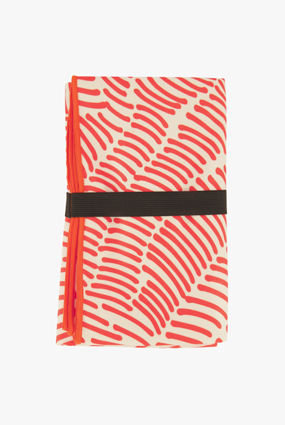 BEACH MOUNTAIN 110 cm x 175 cm torchon en microfibres Rouge 50813 1