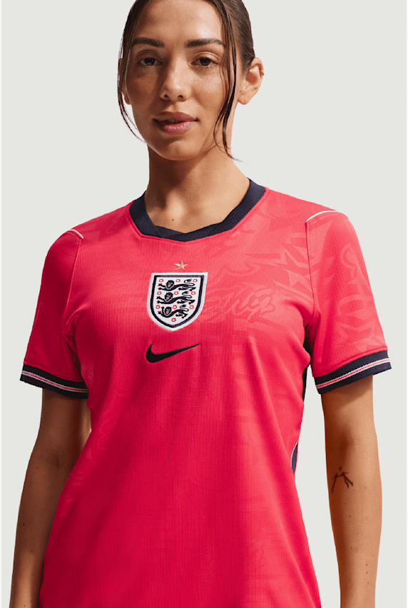 Nike England Away Replica Damen Fussballtrikot WM 2026 Rot 51174 1