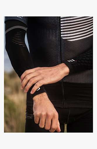 Compressport Armforce Ultralight Armlinge Schwarz