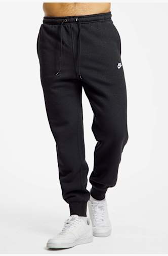 Nike Club Herren Trainerhose Schwarz