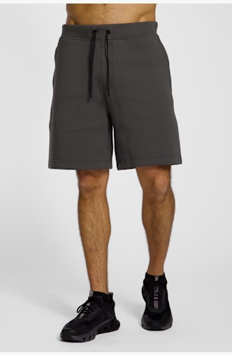 ON Focus Tech Herren Short Grau