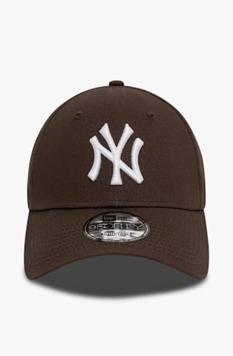 New Era New York Yankees MLB League Essential 9FORTY® Cap Braun
