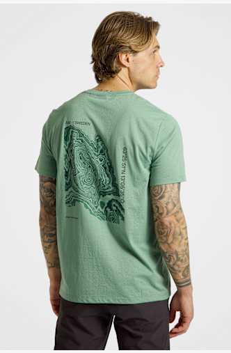 PEAK PERFORMANCE Explore Graphic Herren T-Shirt Grün