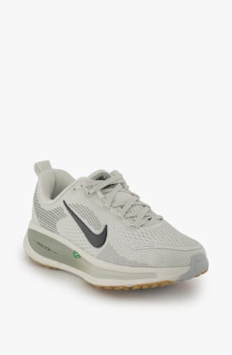 Nike Vomero 18 Kinder Laufschuh Weiss