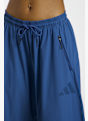 adidas Z.N.E. Woven pantalon pantalon de sport femmes Bleu 46876 4
