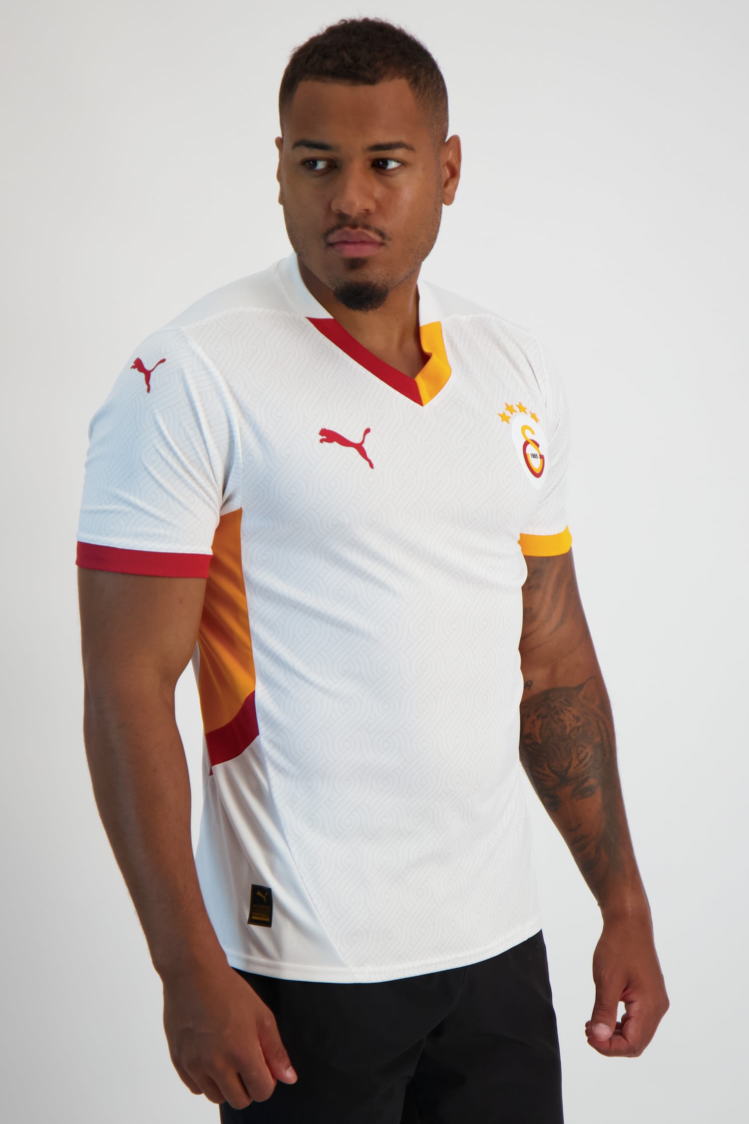 Galatasaray Away Replica Herren Fussballtrikot 24/25 ohne Sponsor