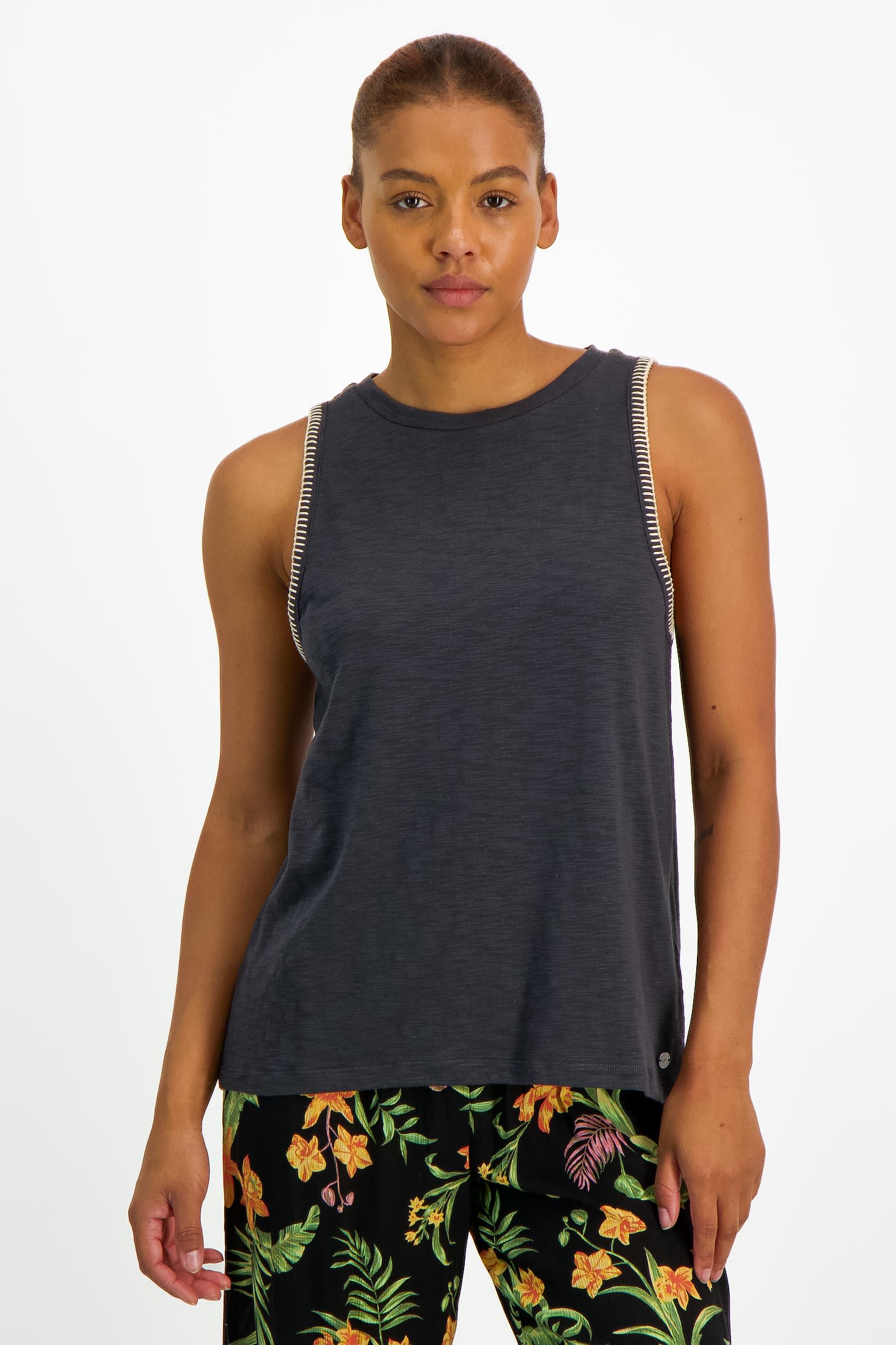 Better Days top donna