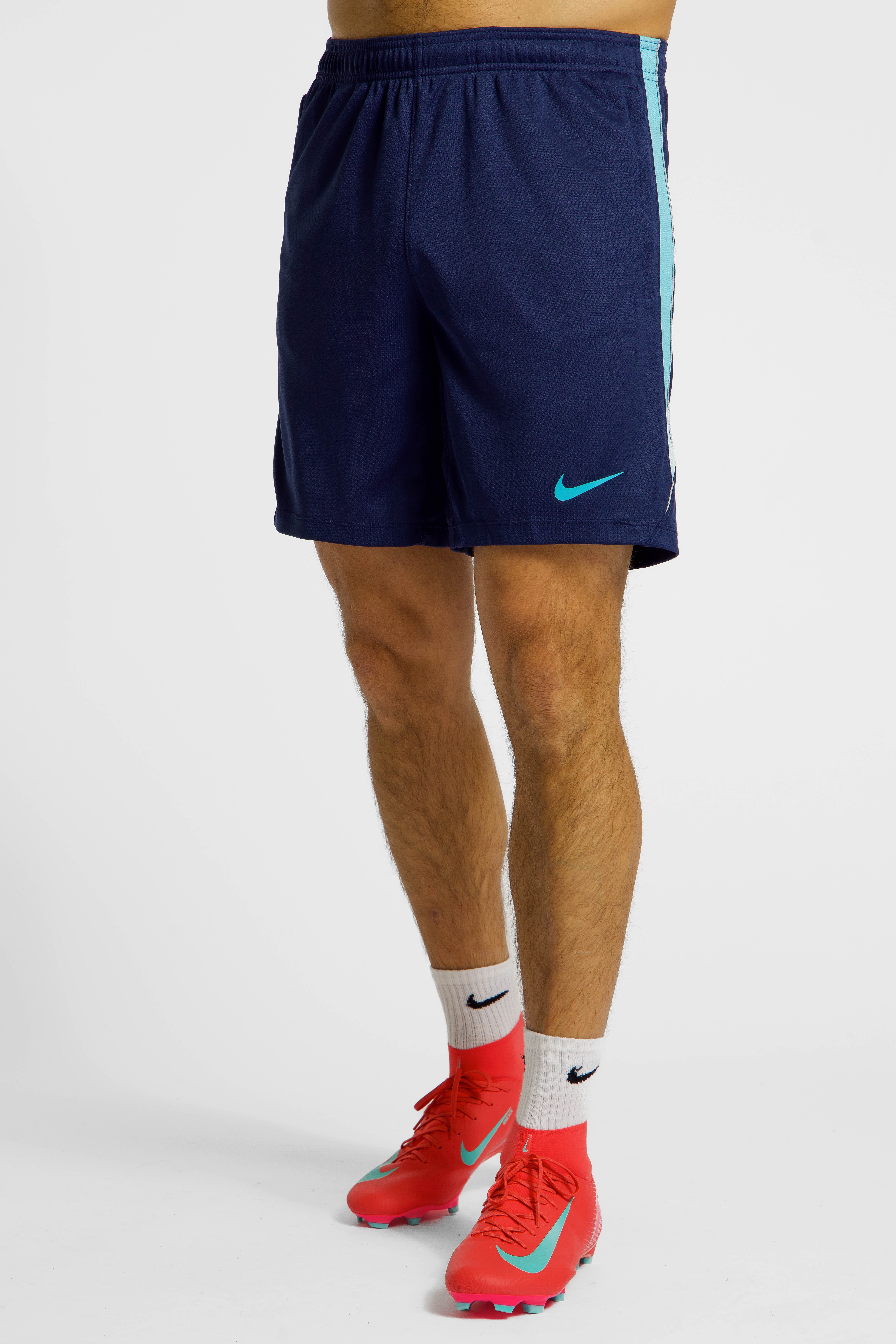 Dri-FIT Strike Herren Short